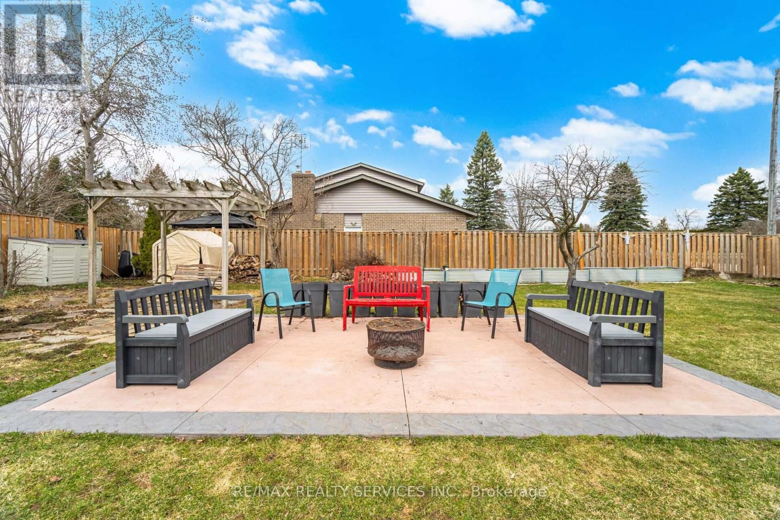 12 PINE STREET Image 43