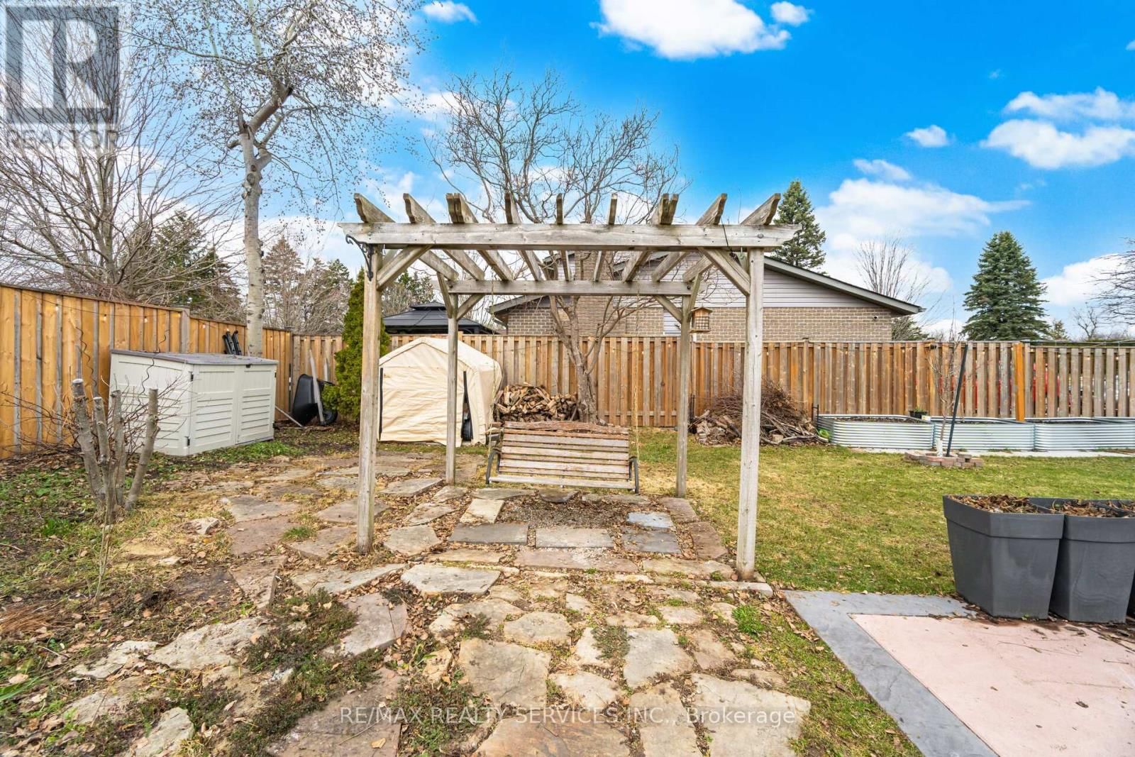 12 PINE STREET Image 45