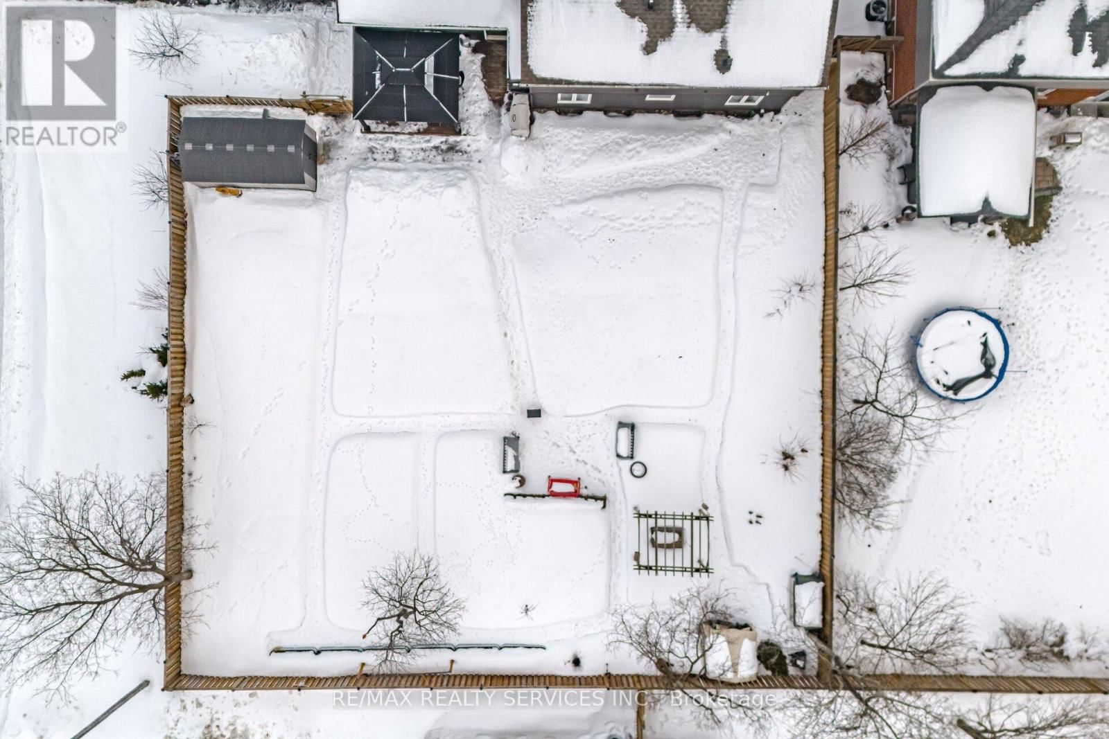 12 PINE STREET Image 49