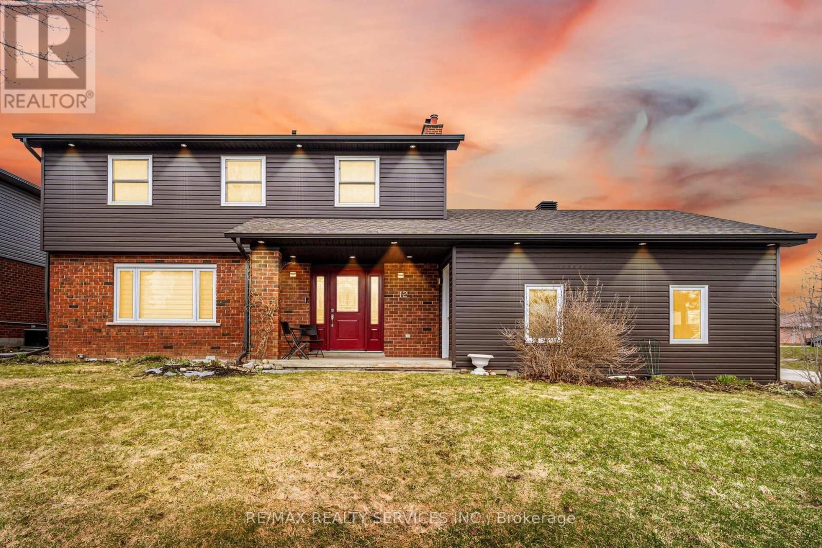 12 PINE STREET Image 5