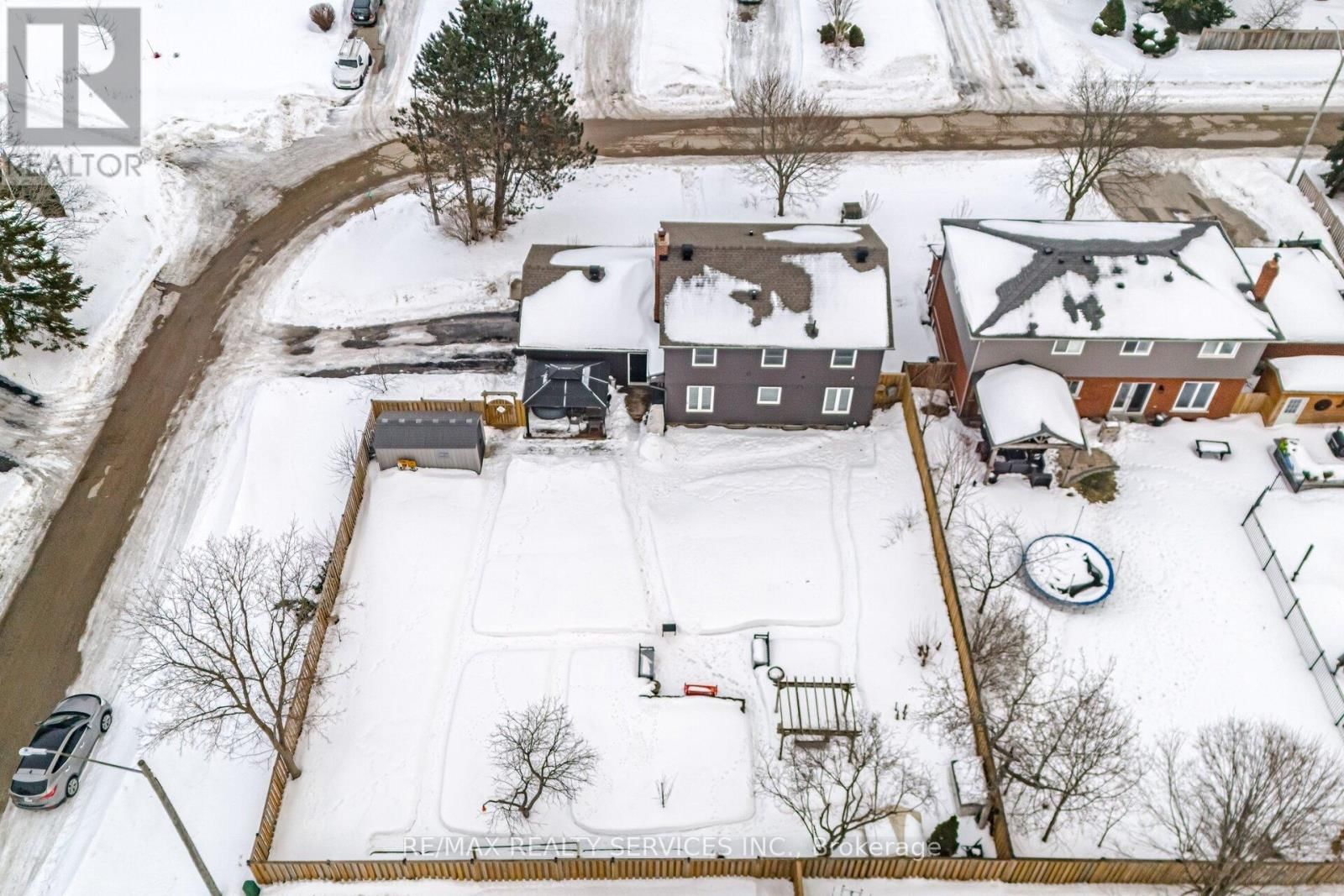 12 PINE STREET Image 50