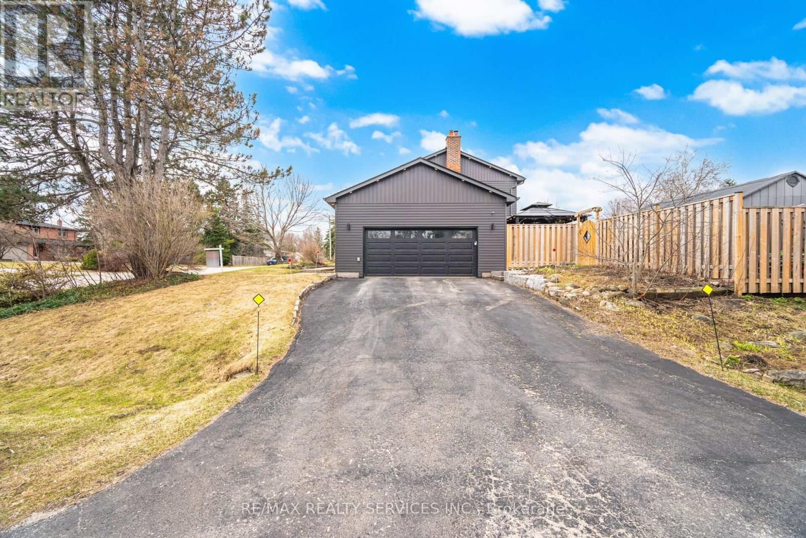 12 PINE STREET Image 7