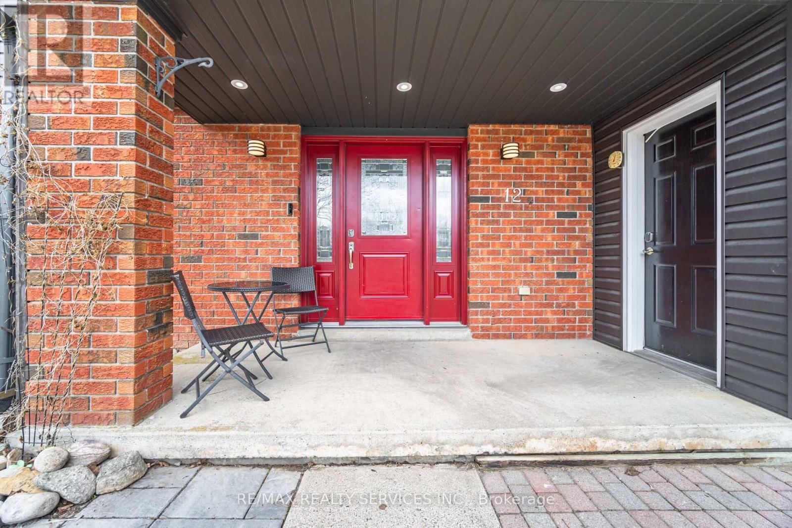 12 PINE STREET Image 8