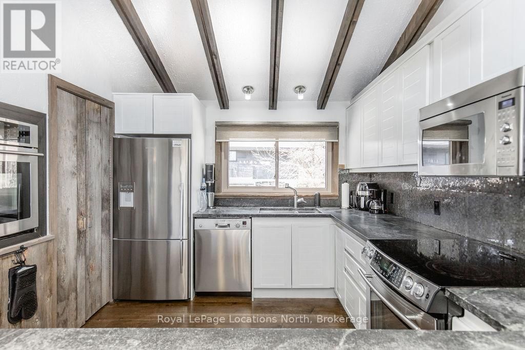 138 ST MORITZ CRESCENT Image 25