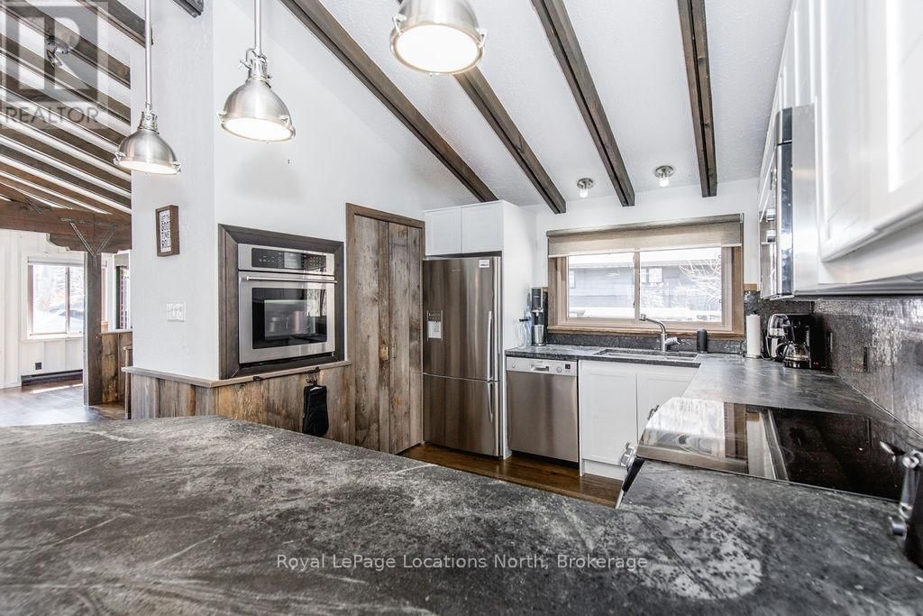 138 ST MORITZ CRESCENT Image 26