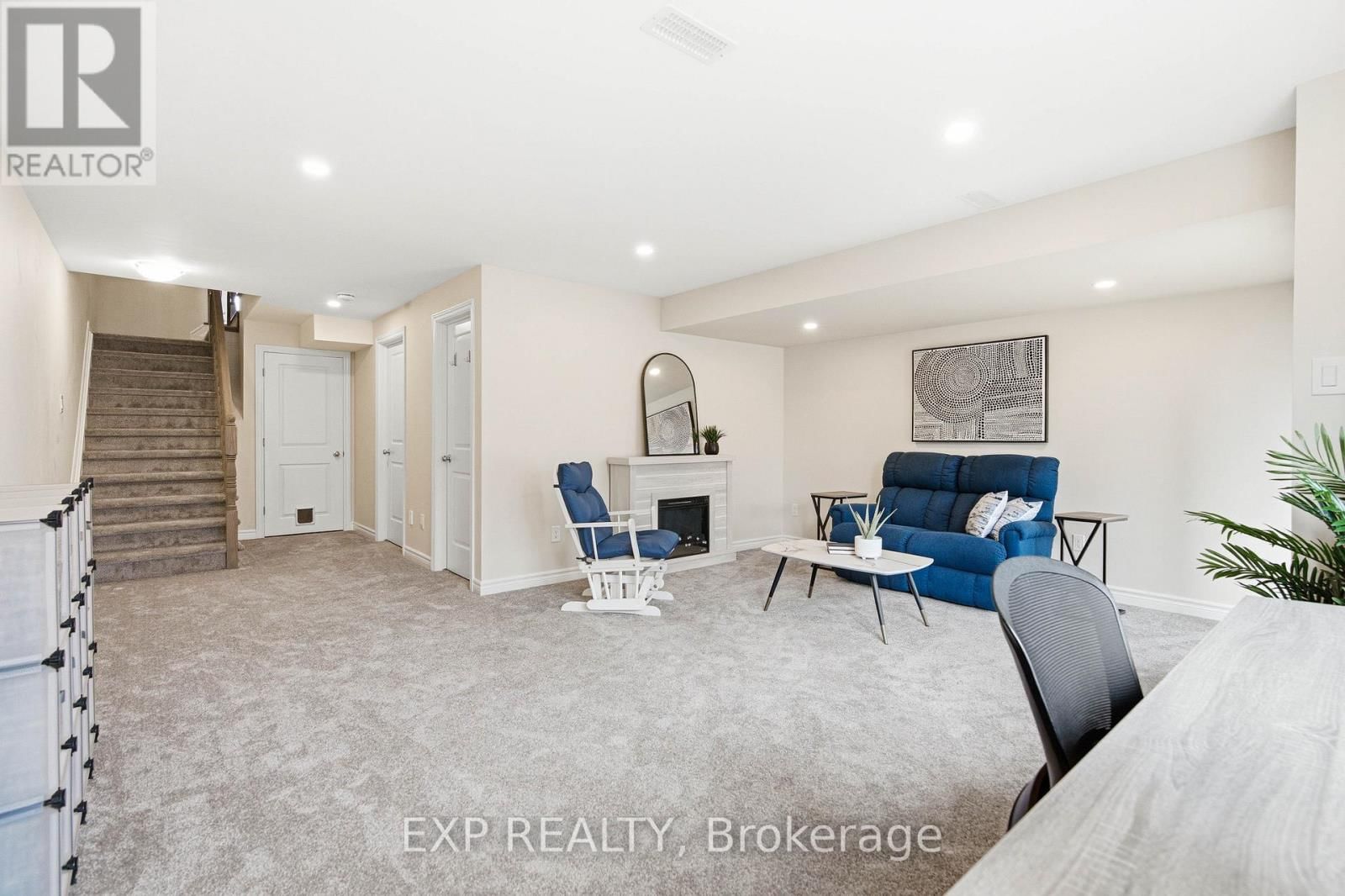 528 FAWN VALLEY PRIVATE Image 23