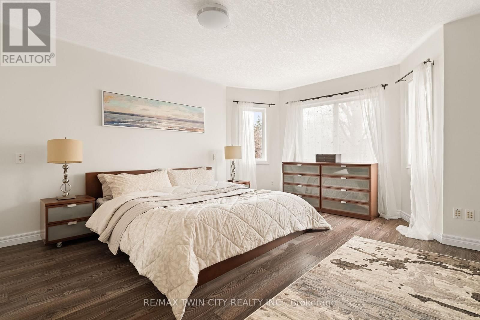 534 BIRCHLEAF WALK Image 28