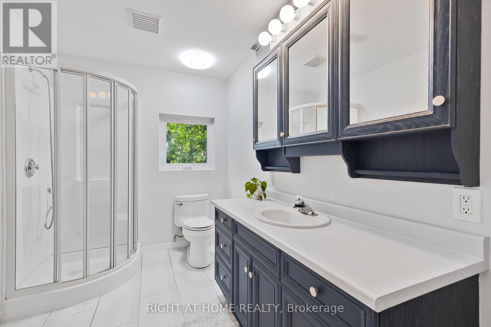 23 RIVERVIEW BOULEVARD Image 24