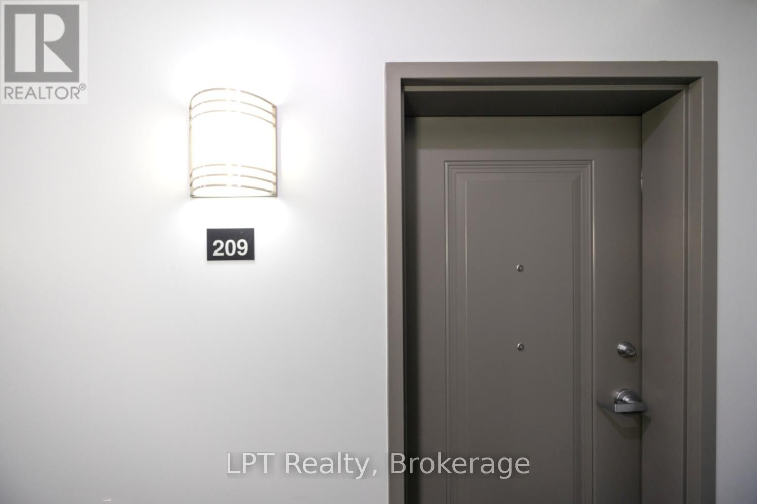 209 - 135 ORR STREET Image 36