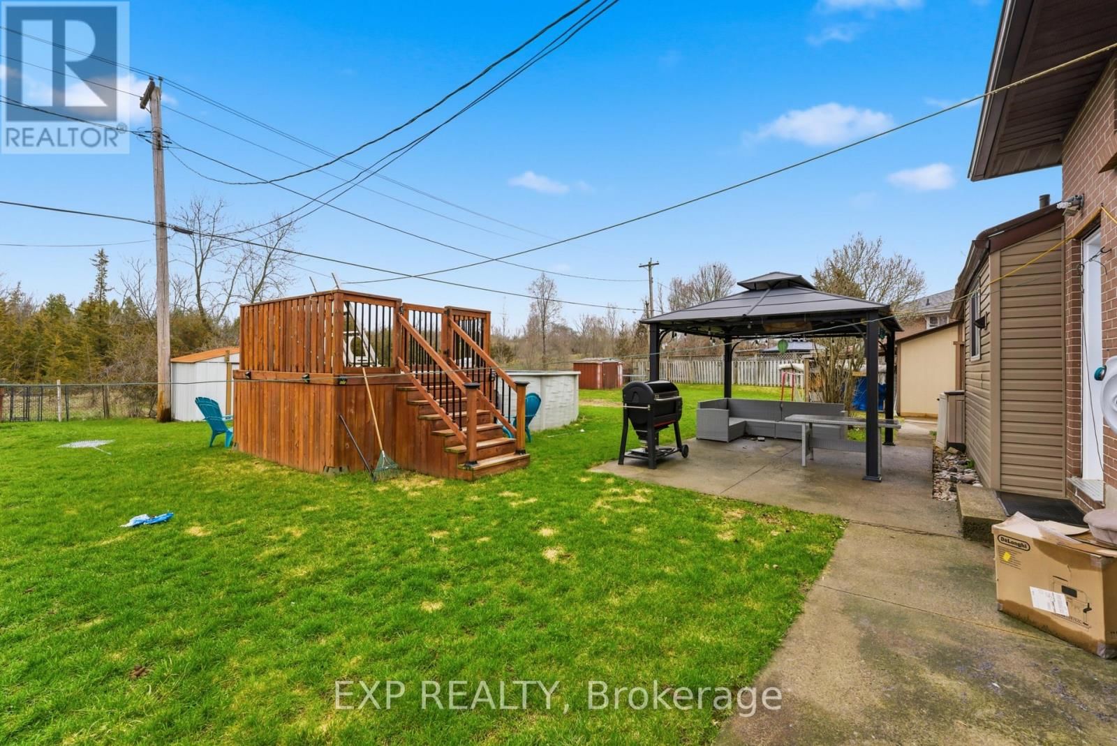 1 NELLES AVENUE Image 31