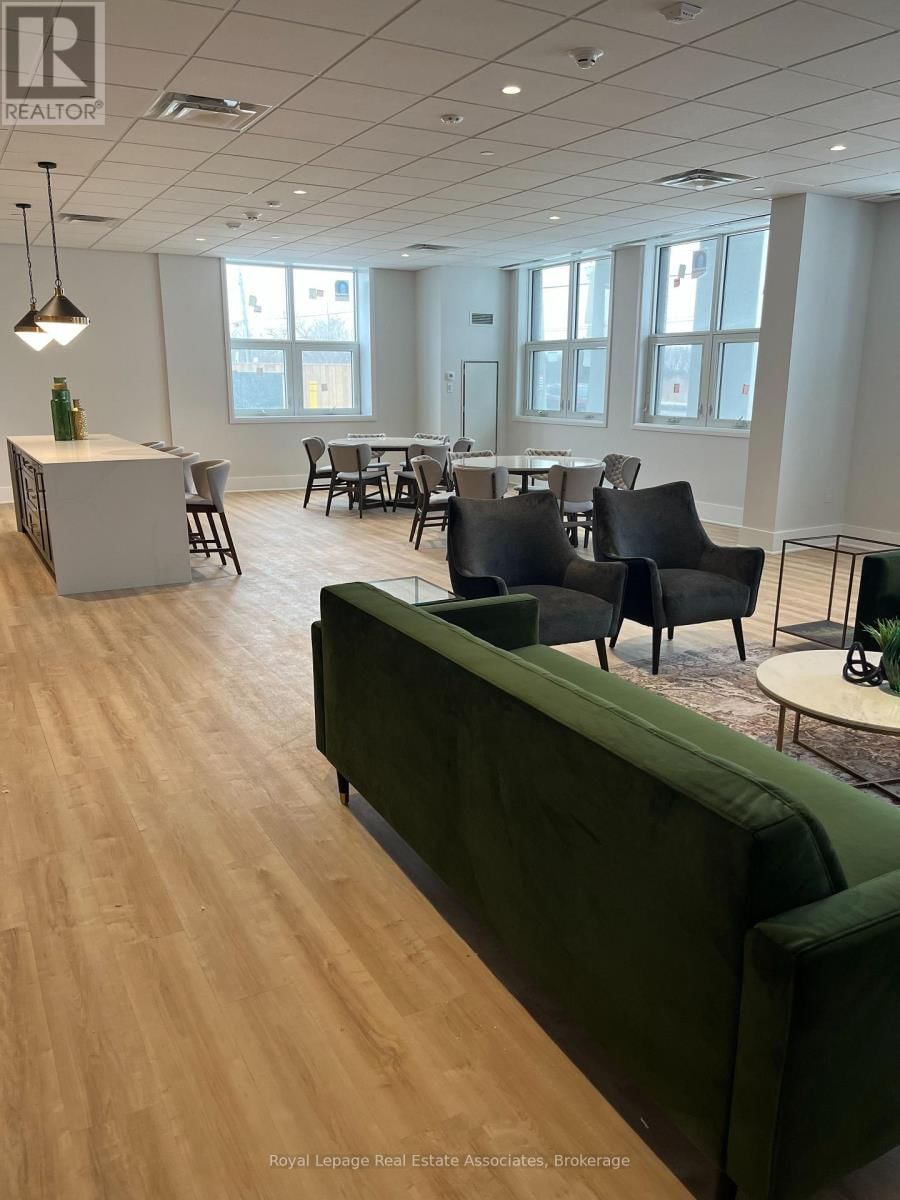 502 - 1936 RYMAL ROAD EAST Image 28