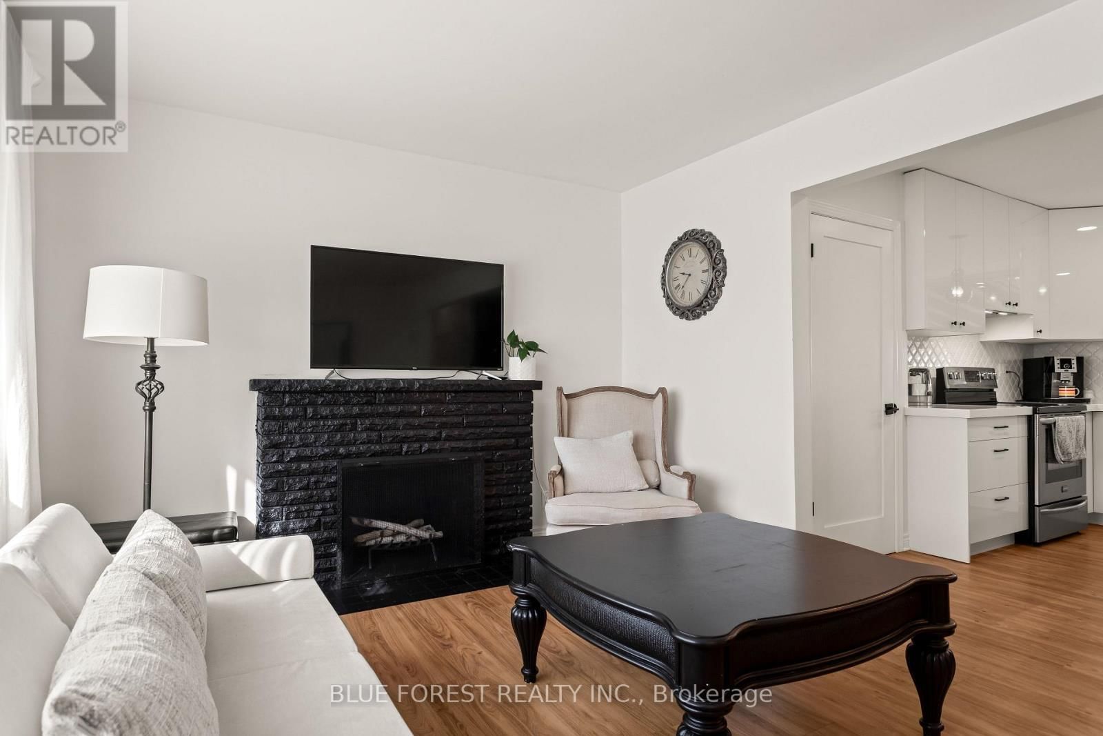 6742 JAMES STREET Image 13