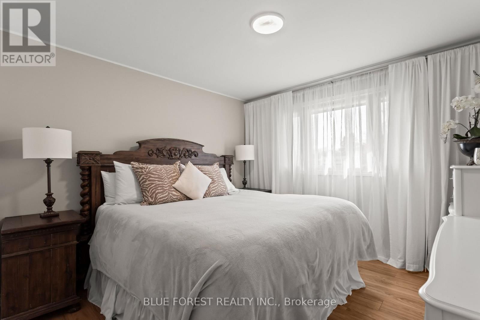 6742 JAMES STREET Image 14