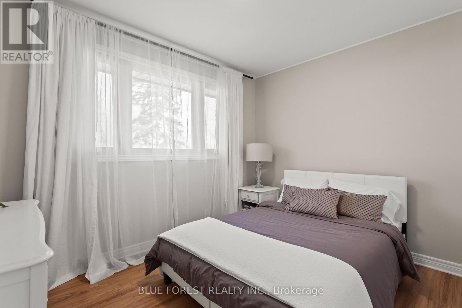 6742 JAMES STREET Image 19