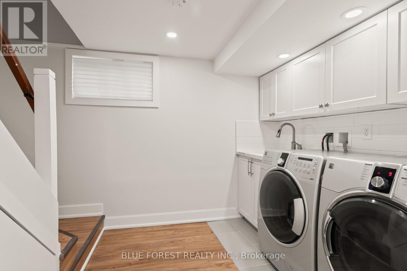 6742 JAMES STREET Image 29