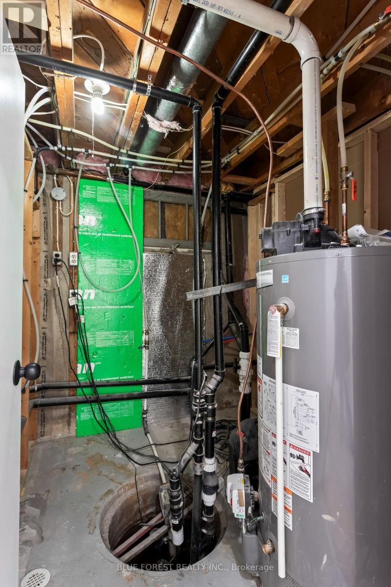 6742 JAMES STREET Image 30