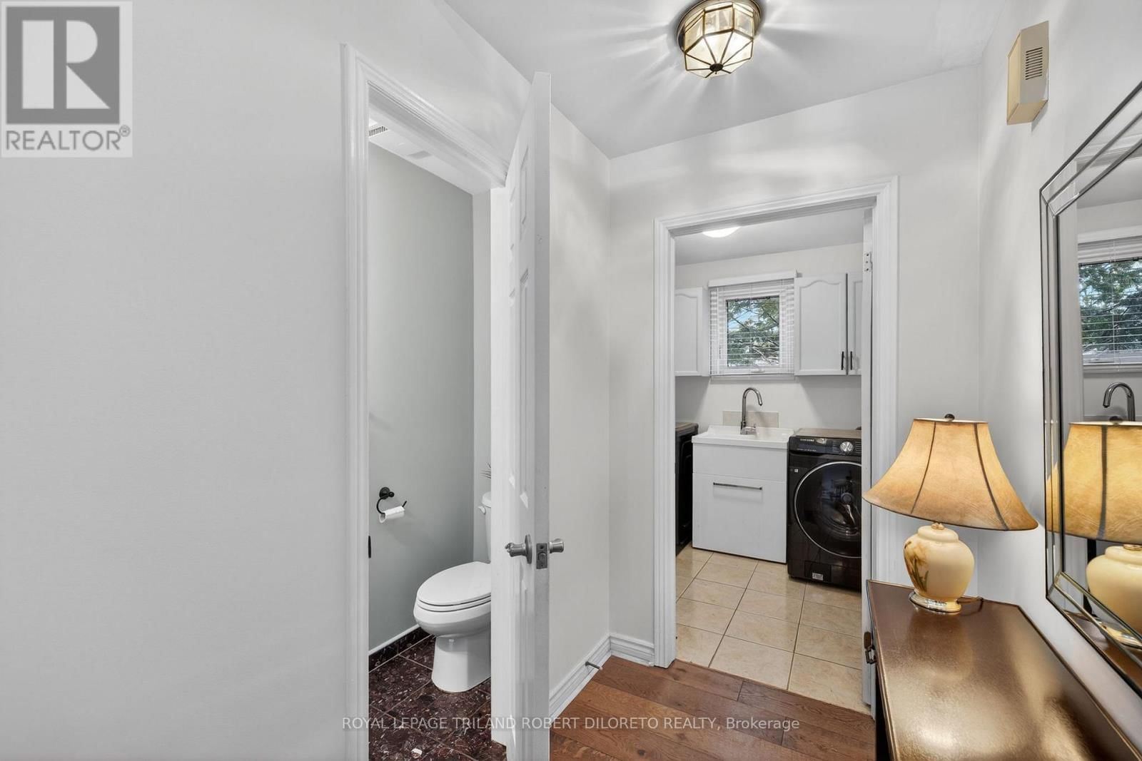 66 CHALFONT CRESCENT Image 15