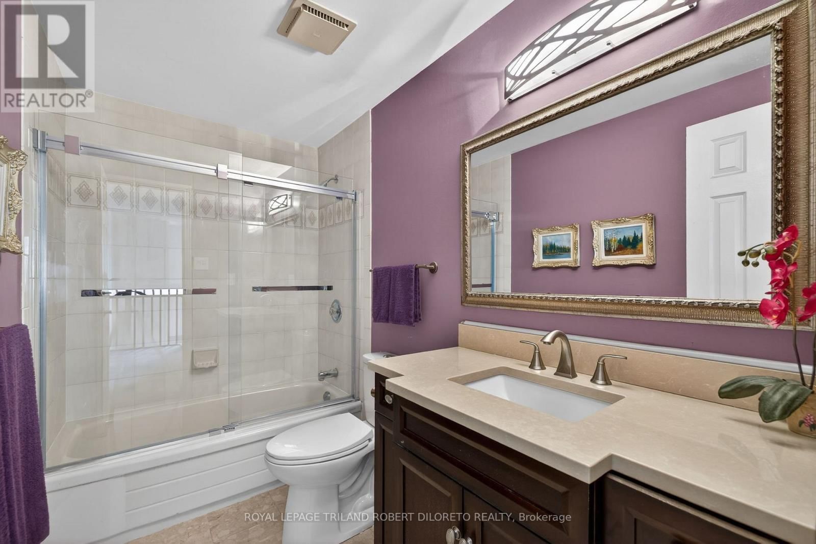 66 CHALFONT CRESCENT Image 27