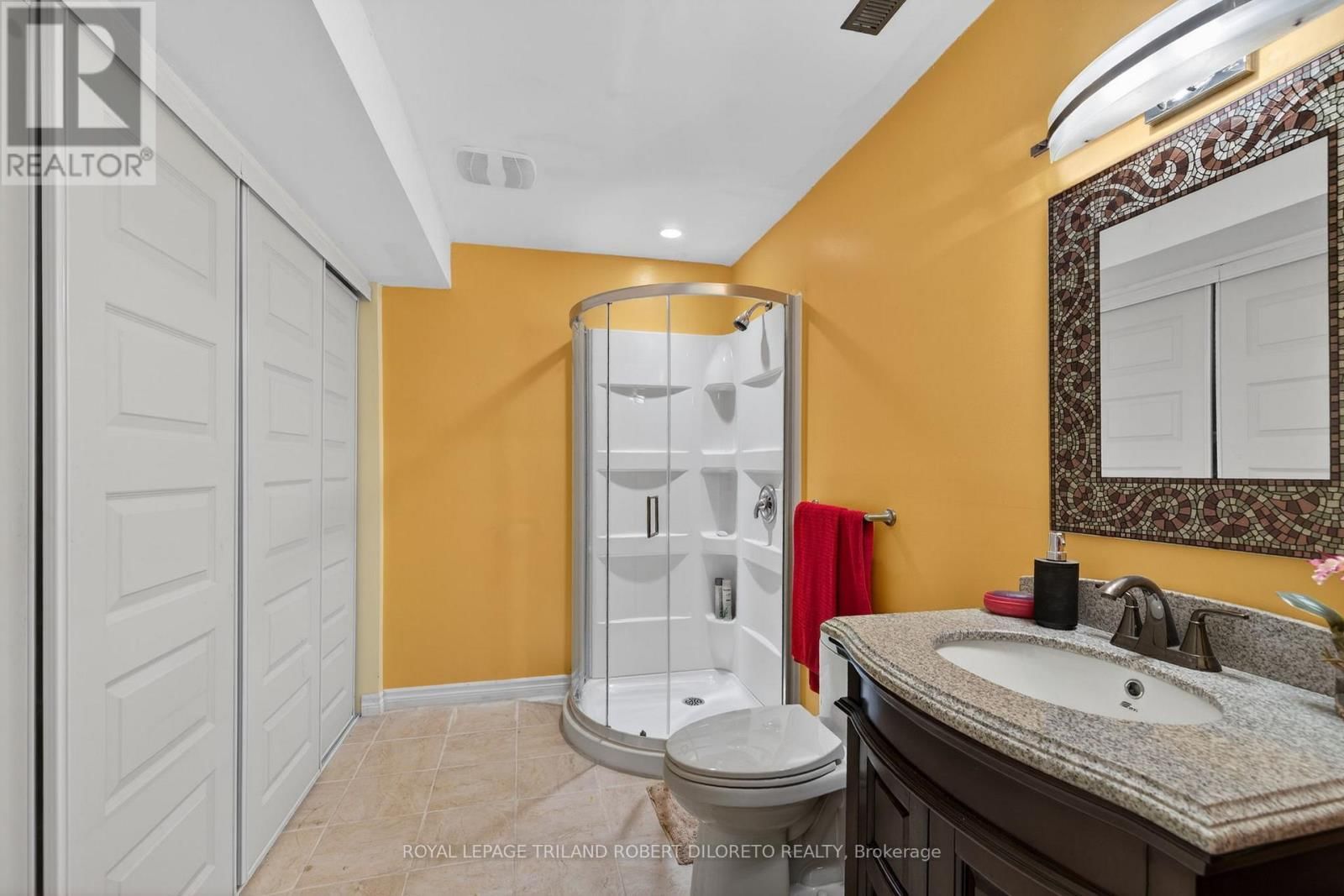 66 CHALFONT CRESCENT Image 36