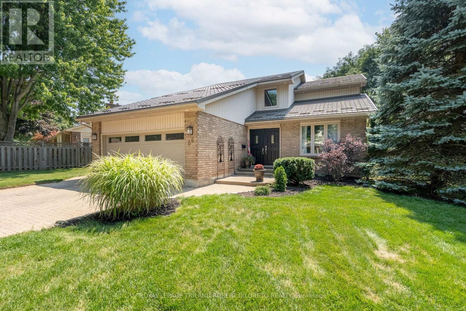 66 CHALFONT CRESCENT Image 41