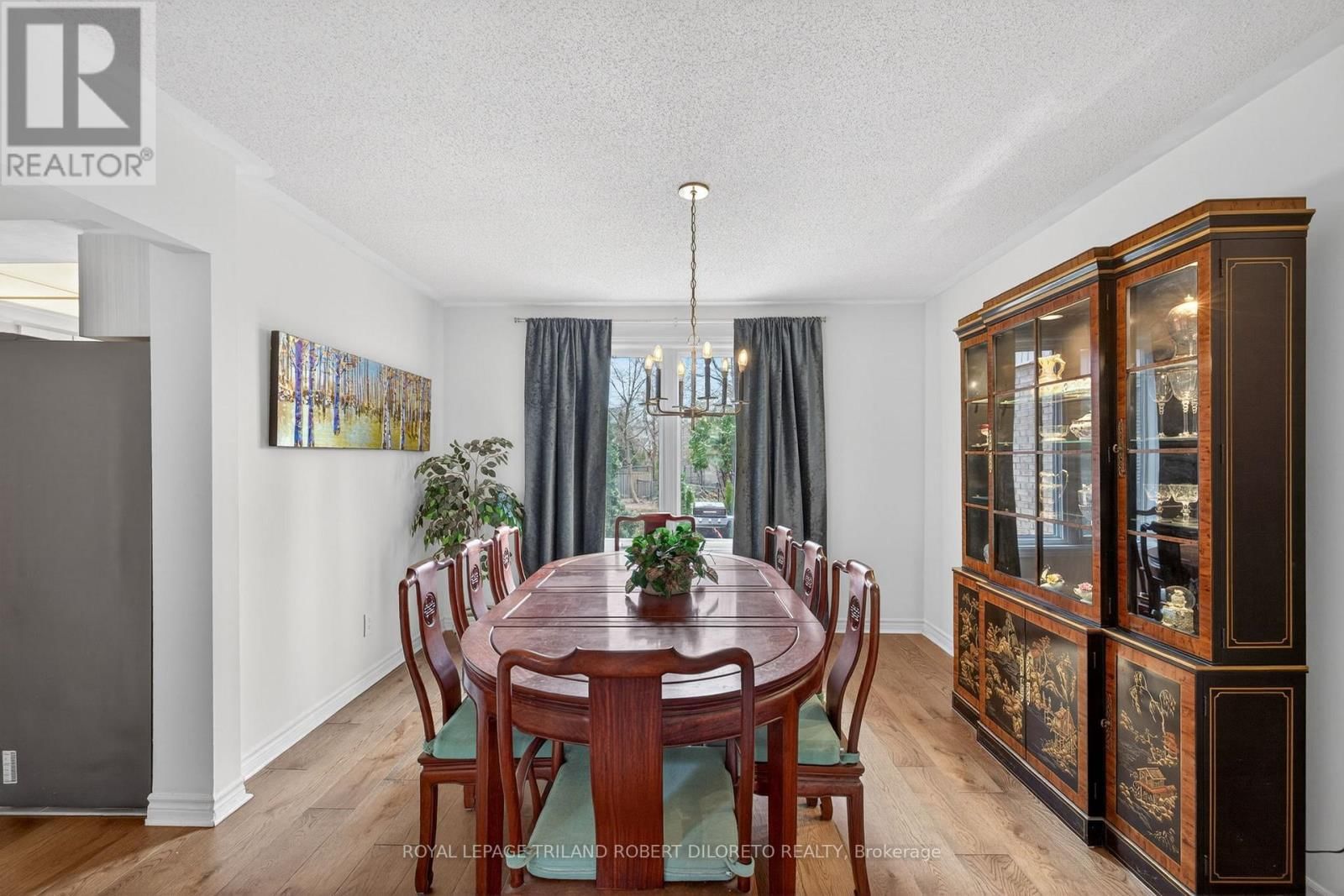 66 CHALFONT CRESCENT Image 8