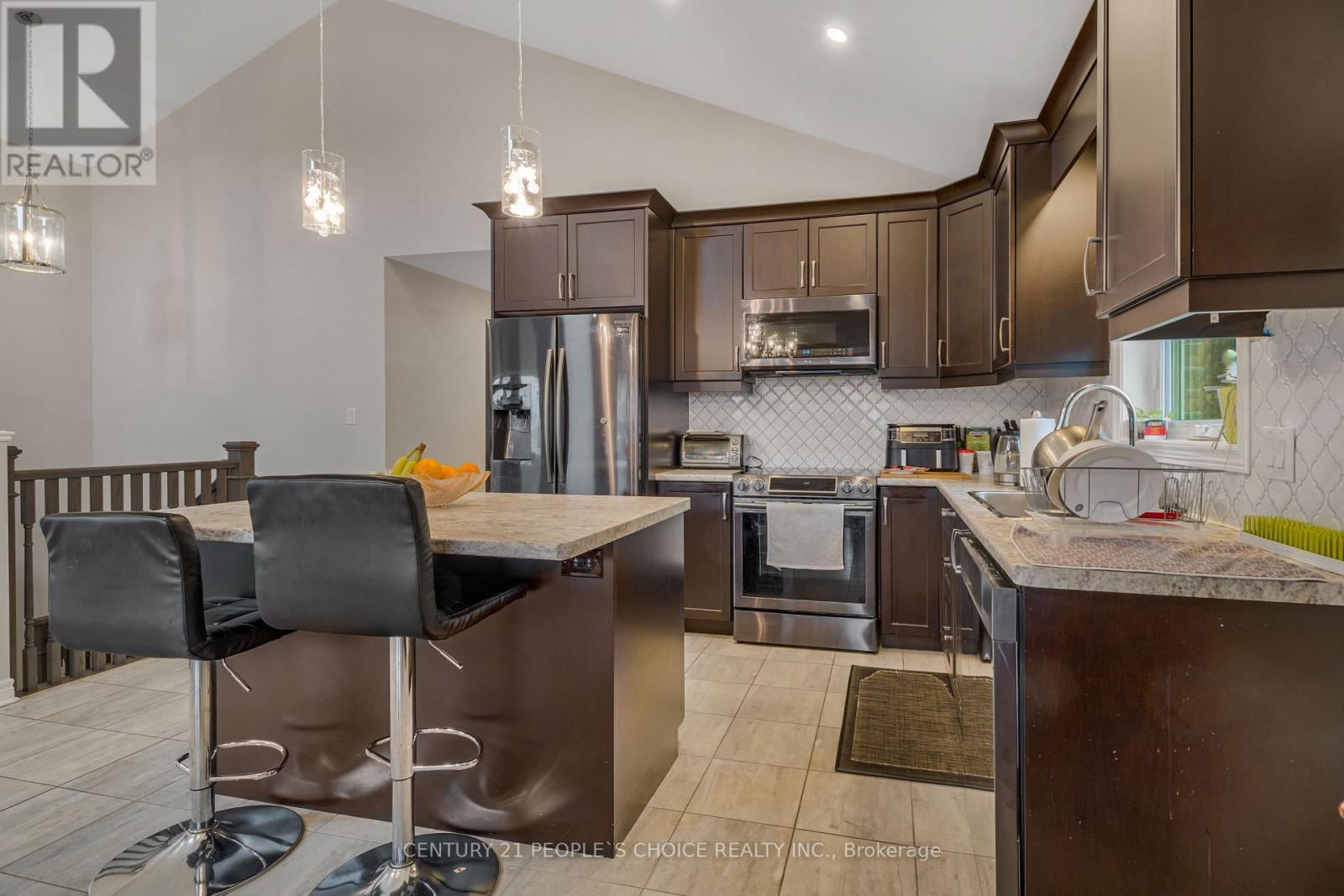 5 SECORD STREET Image 19