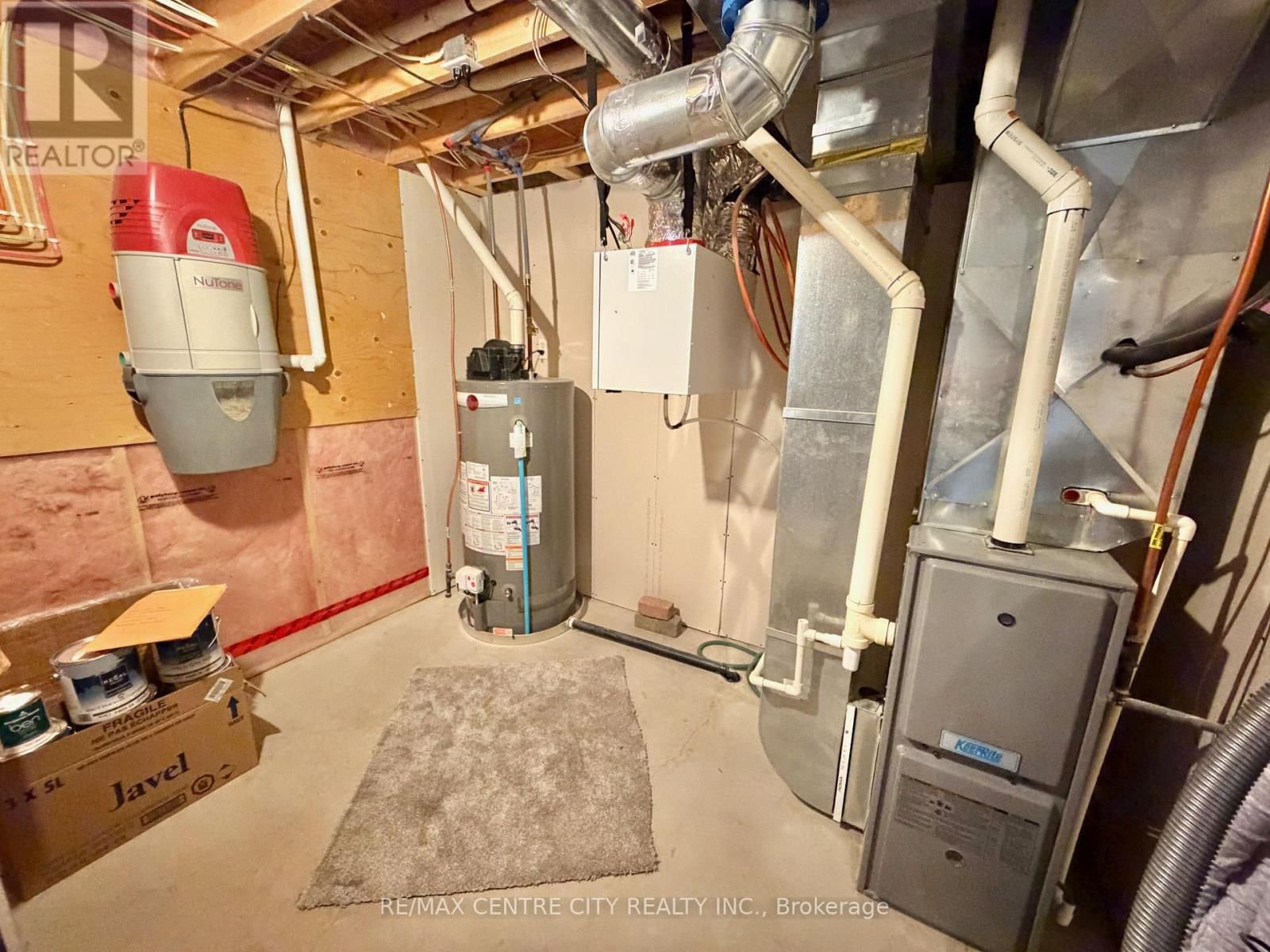 15 HOLLAND AVENUE Image 48