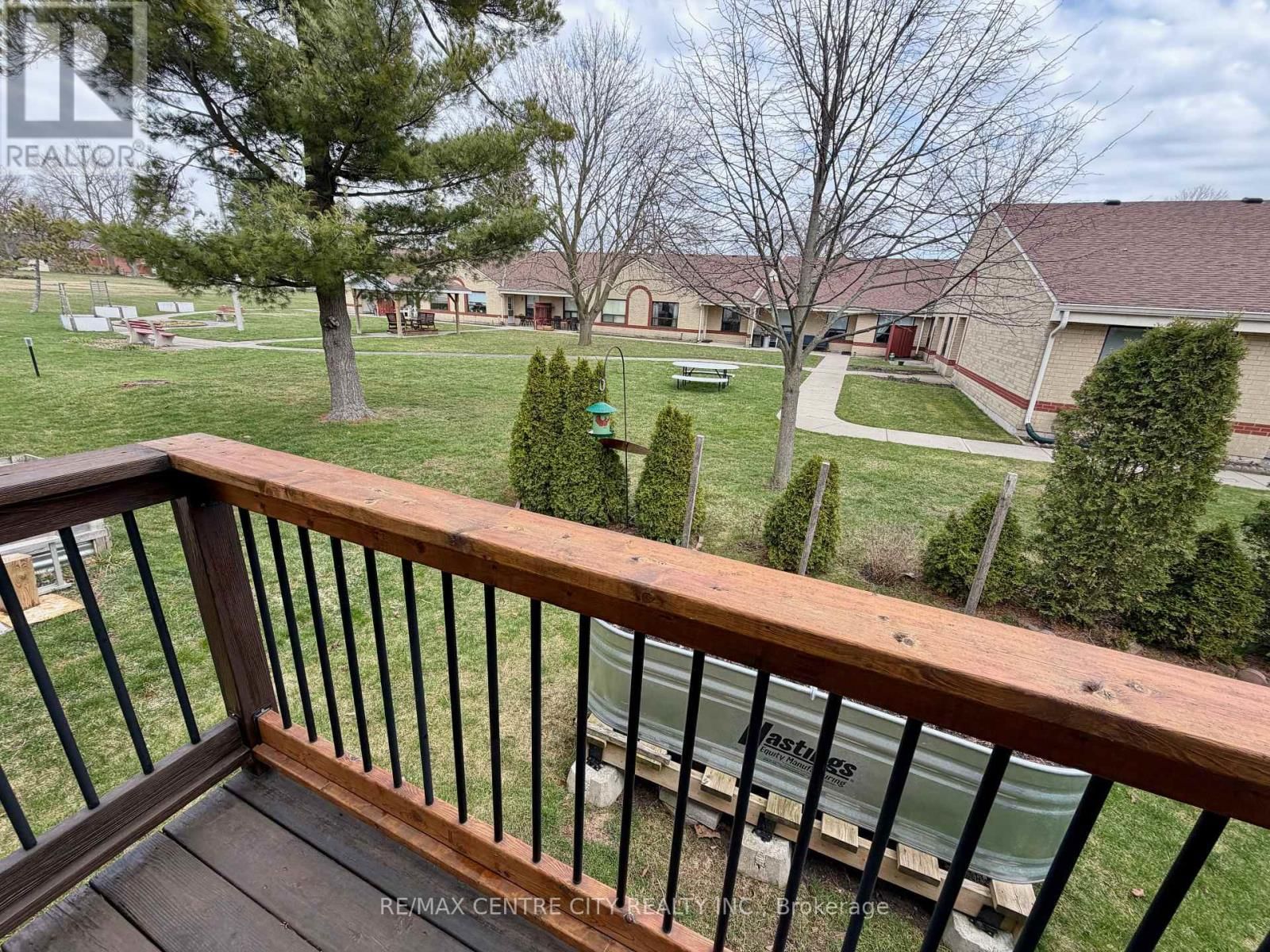 15 HOLLAND AVENUE Image 9