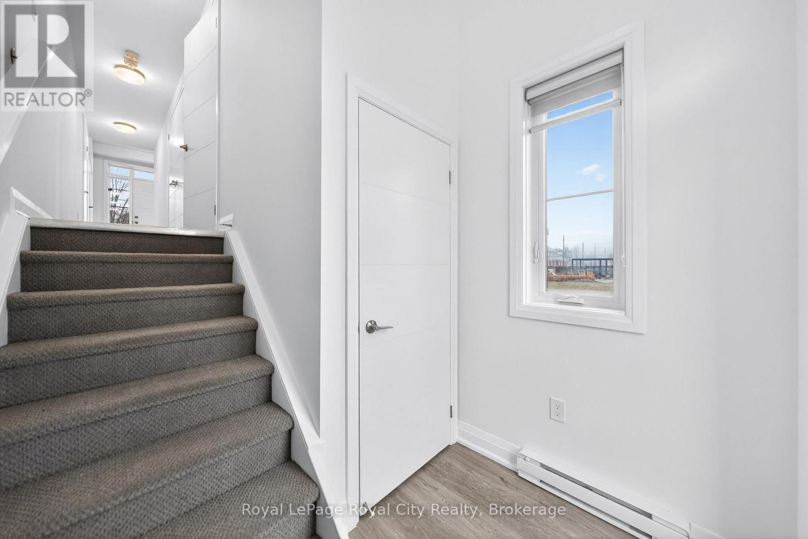 1 - 150 HURON STREET Image 10