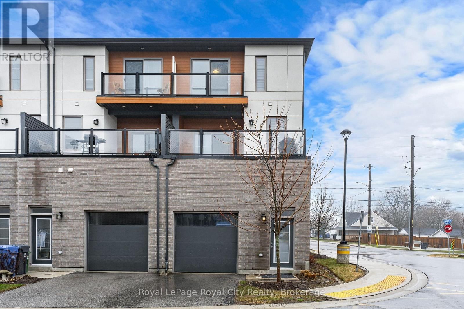 1 - 150 HURON STREET Image 49