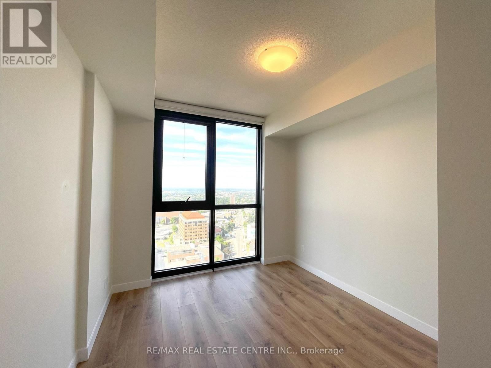 2505 - 60 FREDERICK STREET Image 6