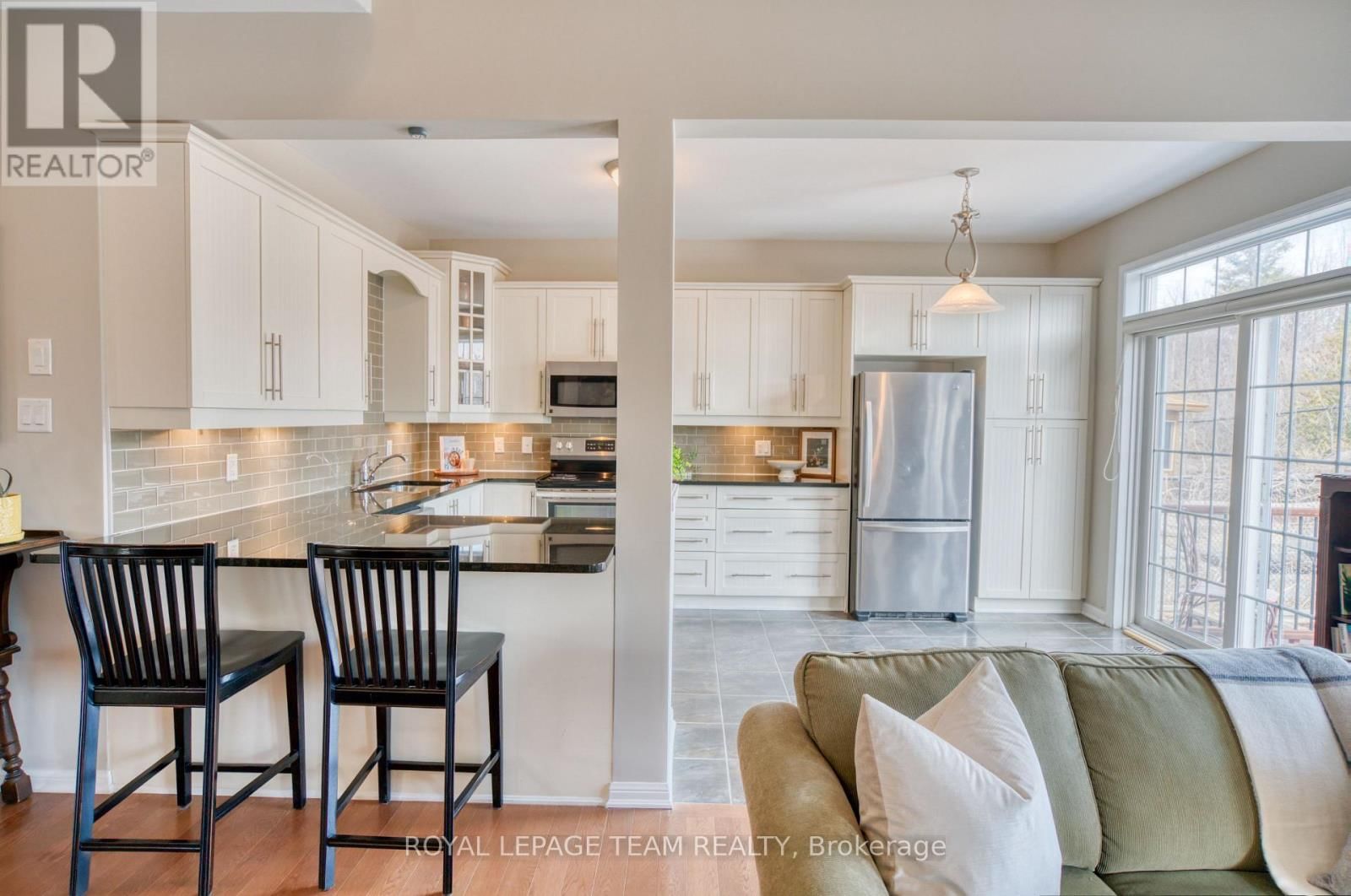 249 HUNTSVILLE DRIVE Image 20