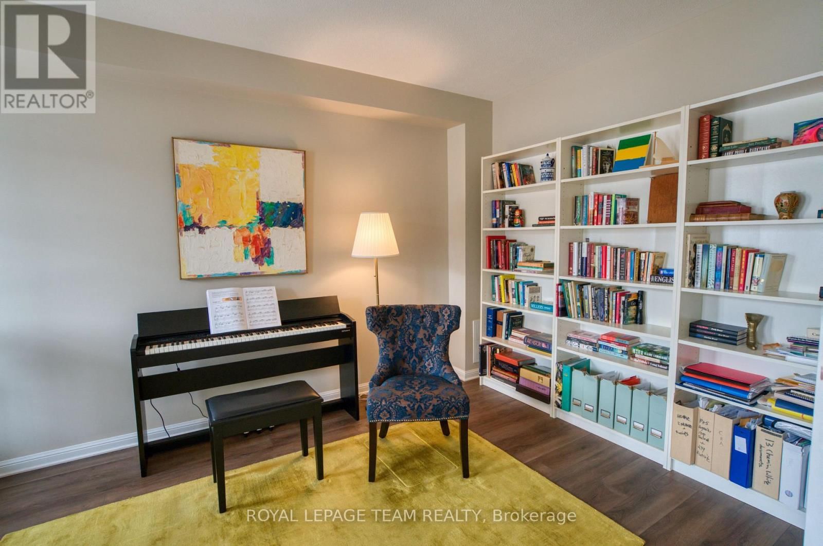 249 HUNTSVILLE DRIVE Image 8