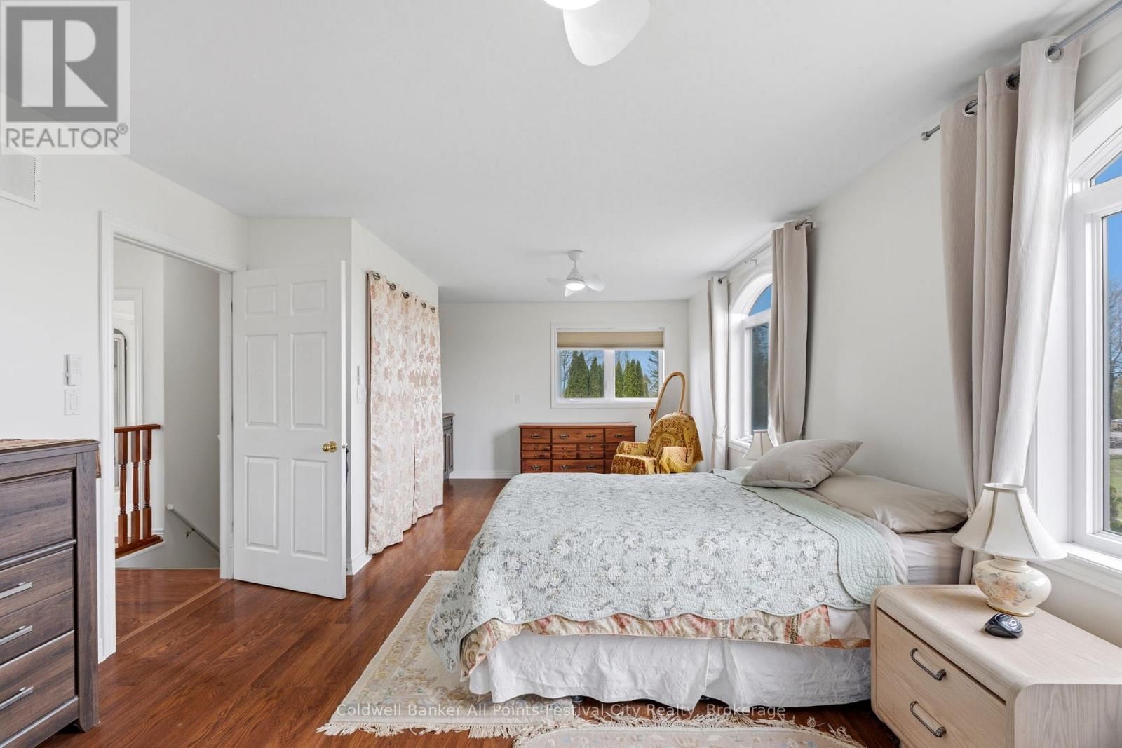 13 RAVINE PARK ROAD SOUTH Image 16