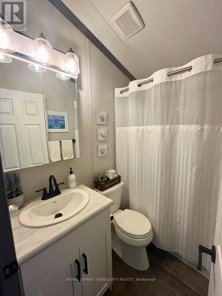 18 ROCKHAVEN Image 23