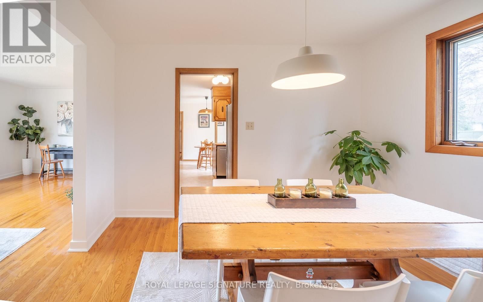 27 SUNSET DRIVE Image 14