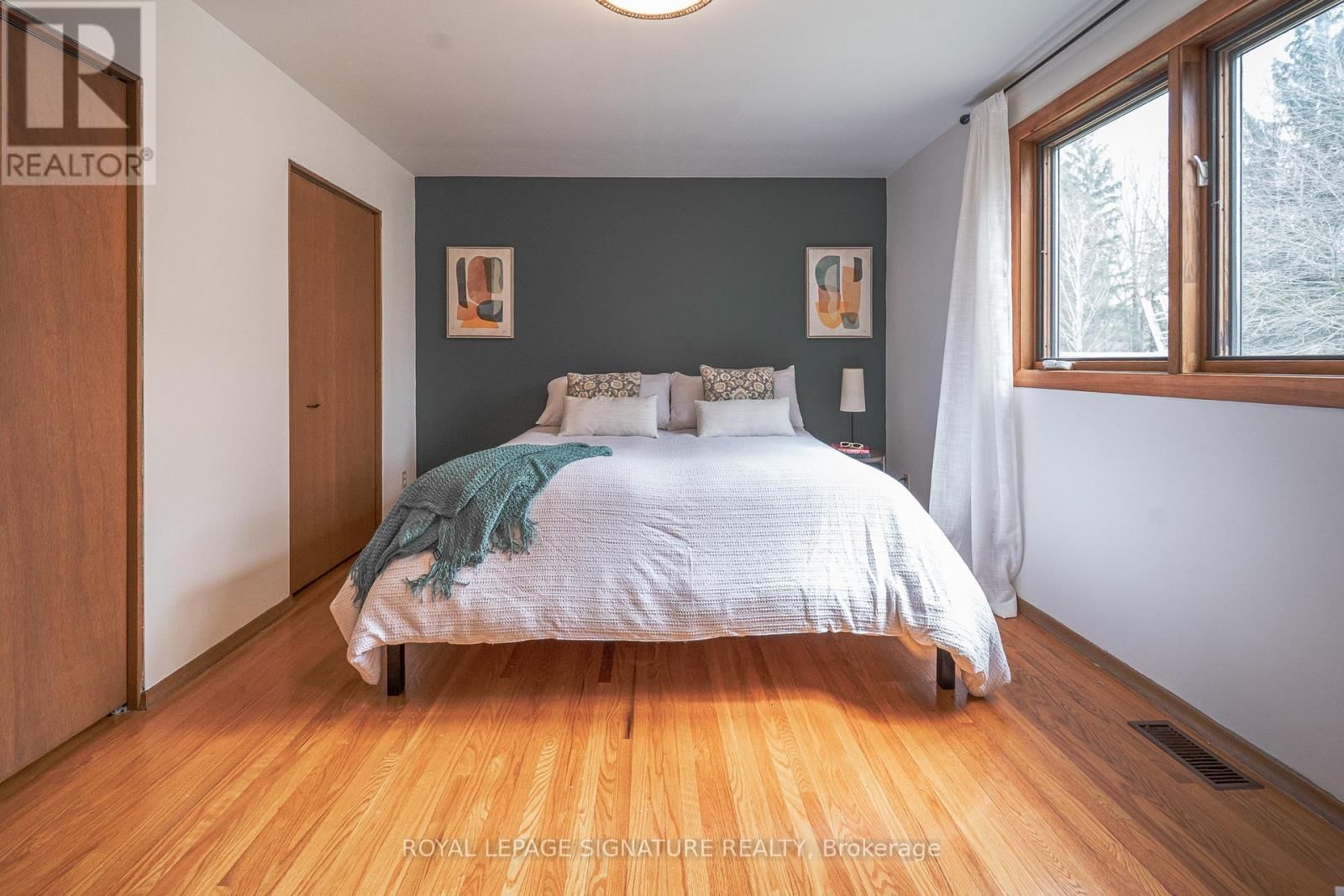 27 SUNSET DRIVE Image 23