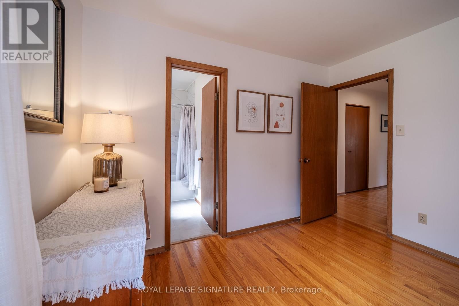 27 SUNSET DRIVE Image 24