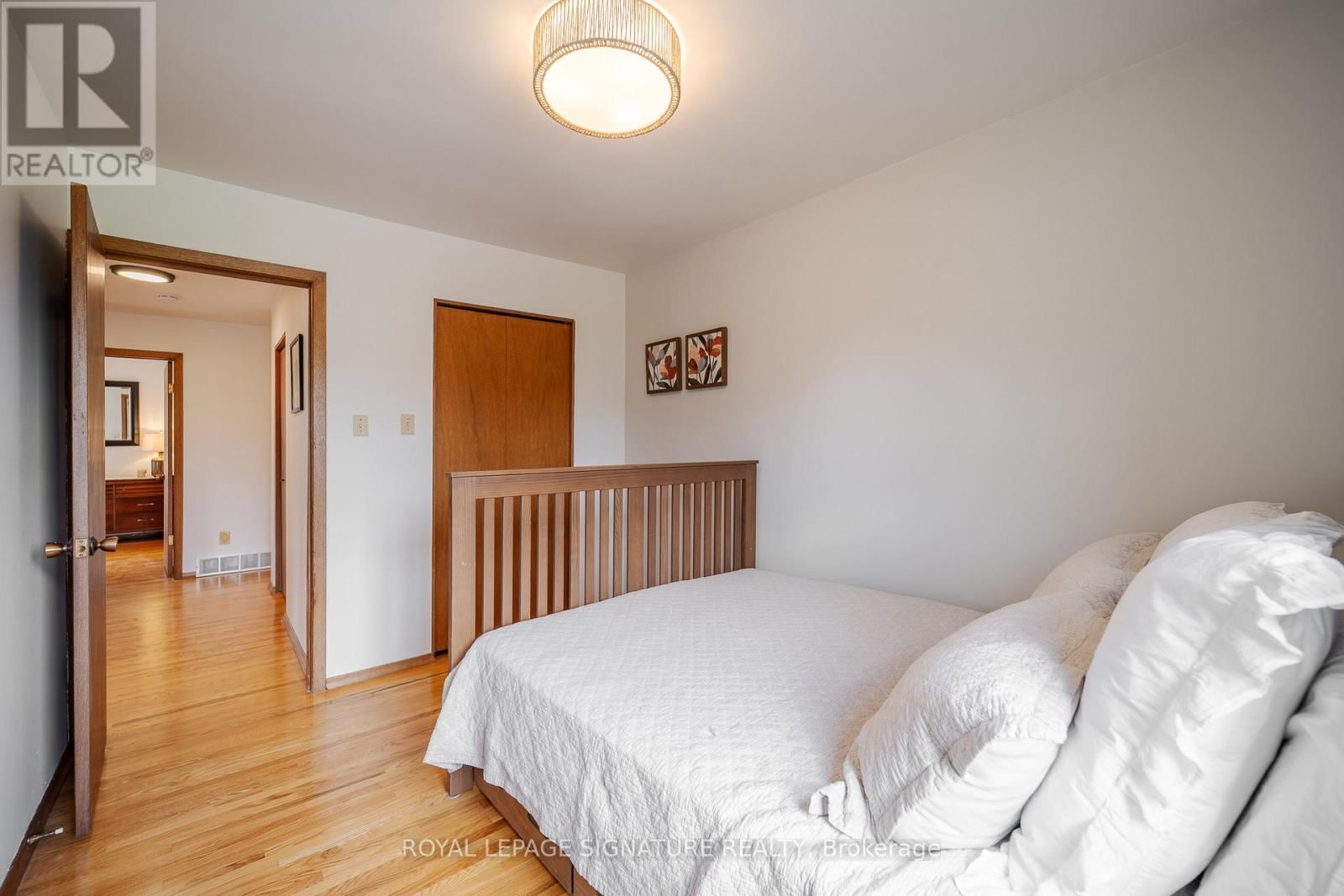 27 SUNSET DRIVE Image 31