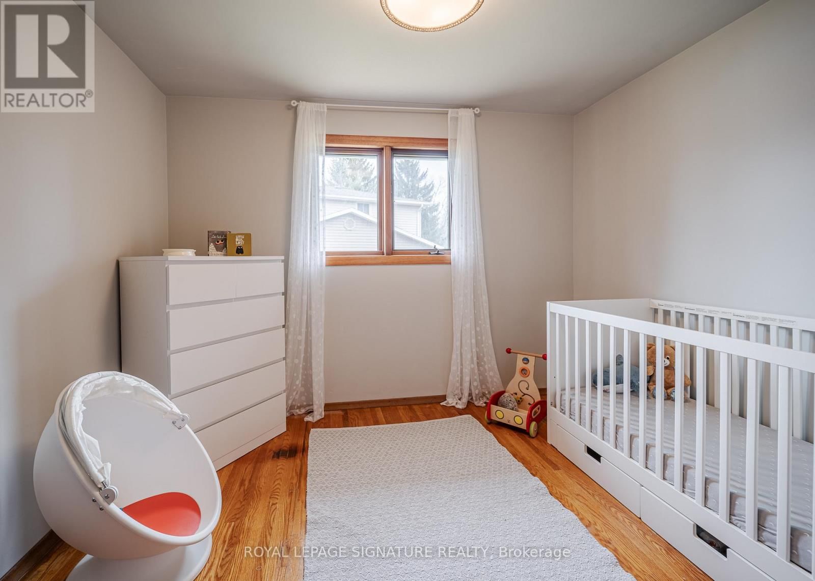 27 SUNSET DRIVE Image 32