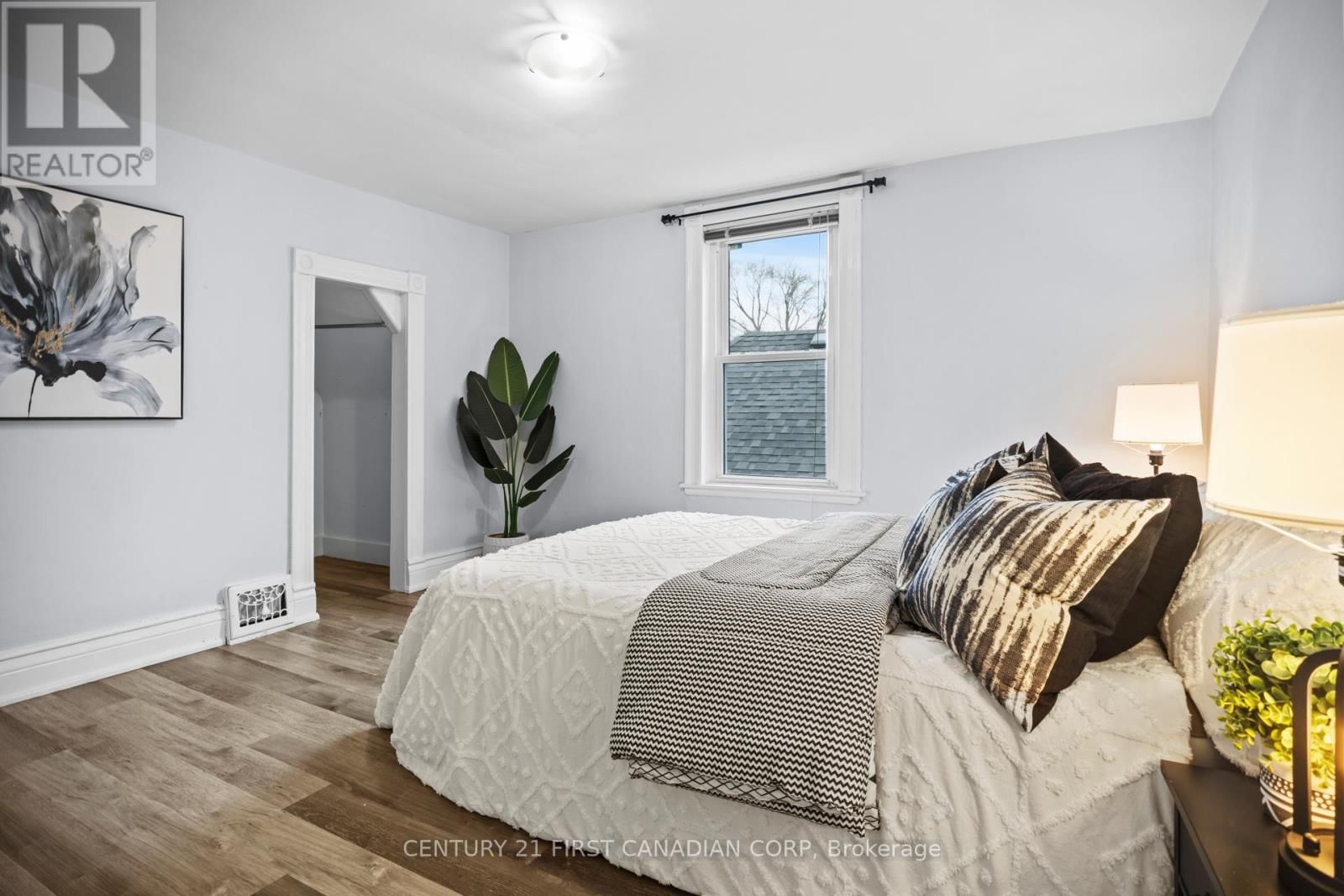 401 SALISBURY STREET Image 22