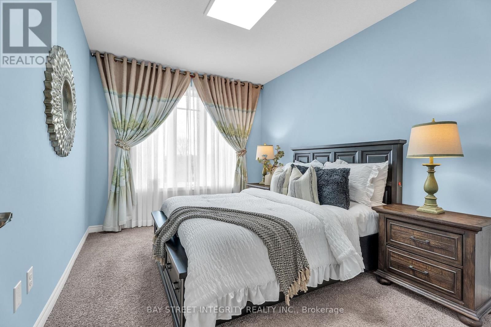 566 BRADWELL CHASE Image 17