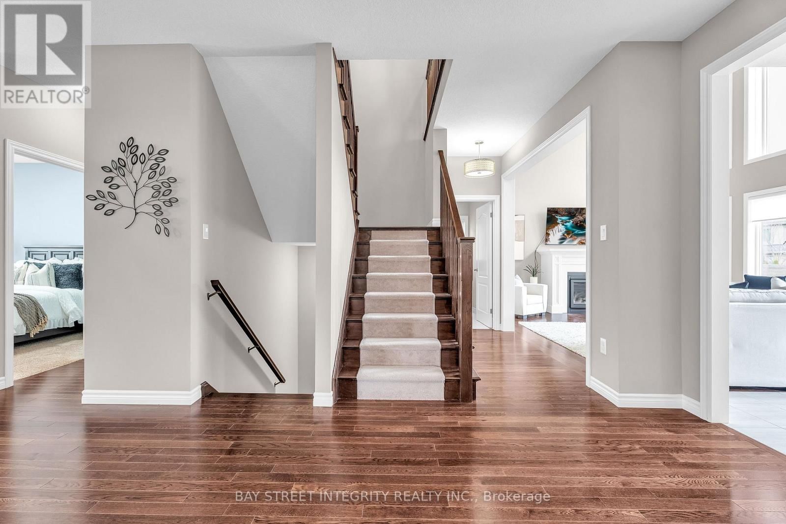 566 BRADWELL CHASE Image 21