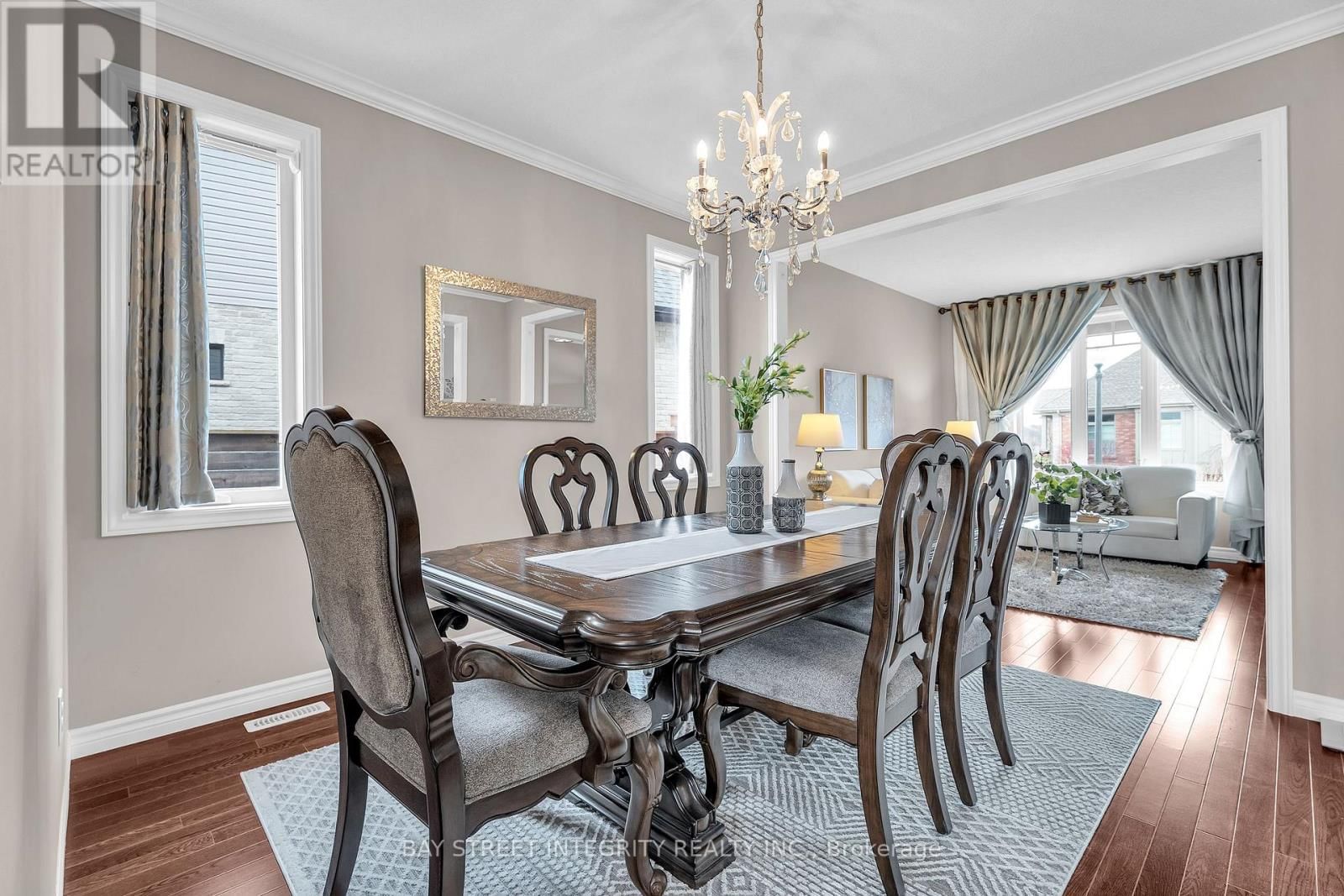 566 BRADWELL CHASE Image 8