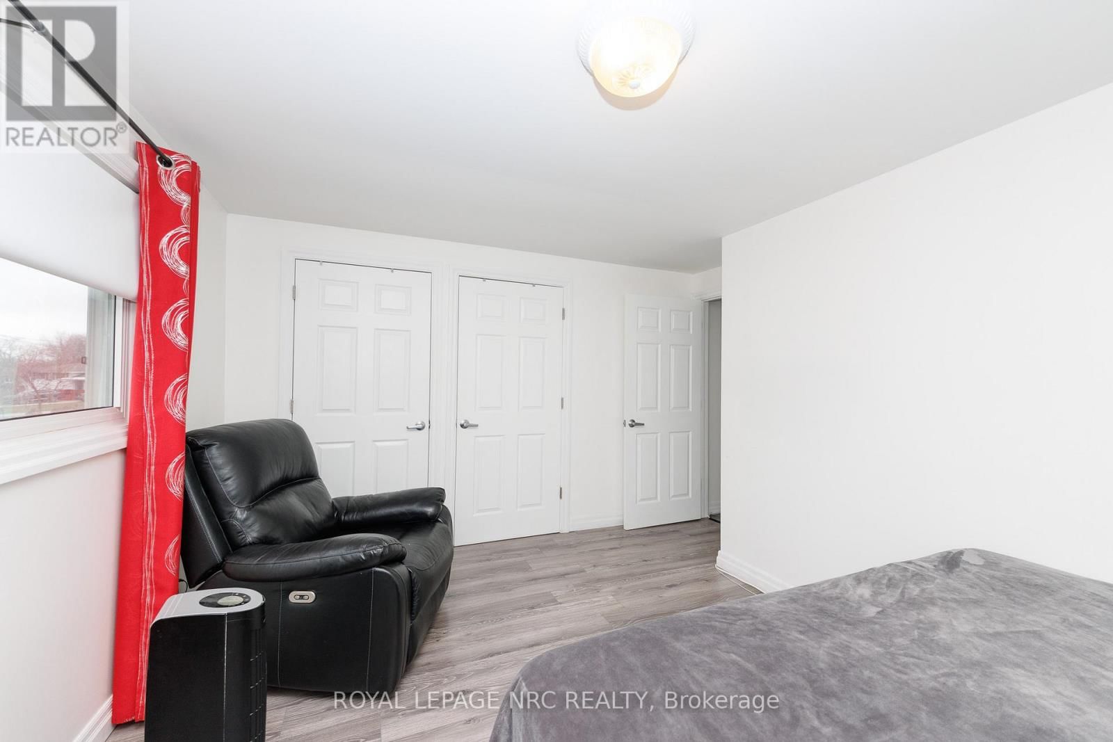 14 ROXBOROUGH COURT Image 13