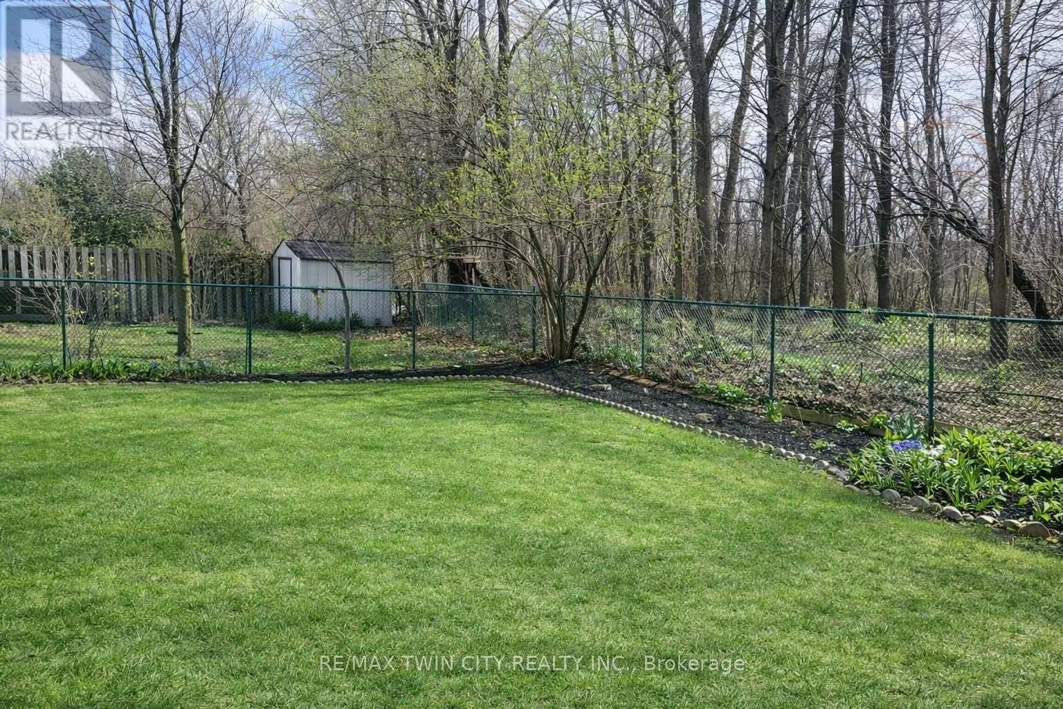 414 WOODS LANE Image 23