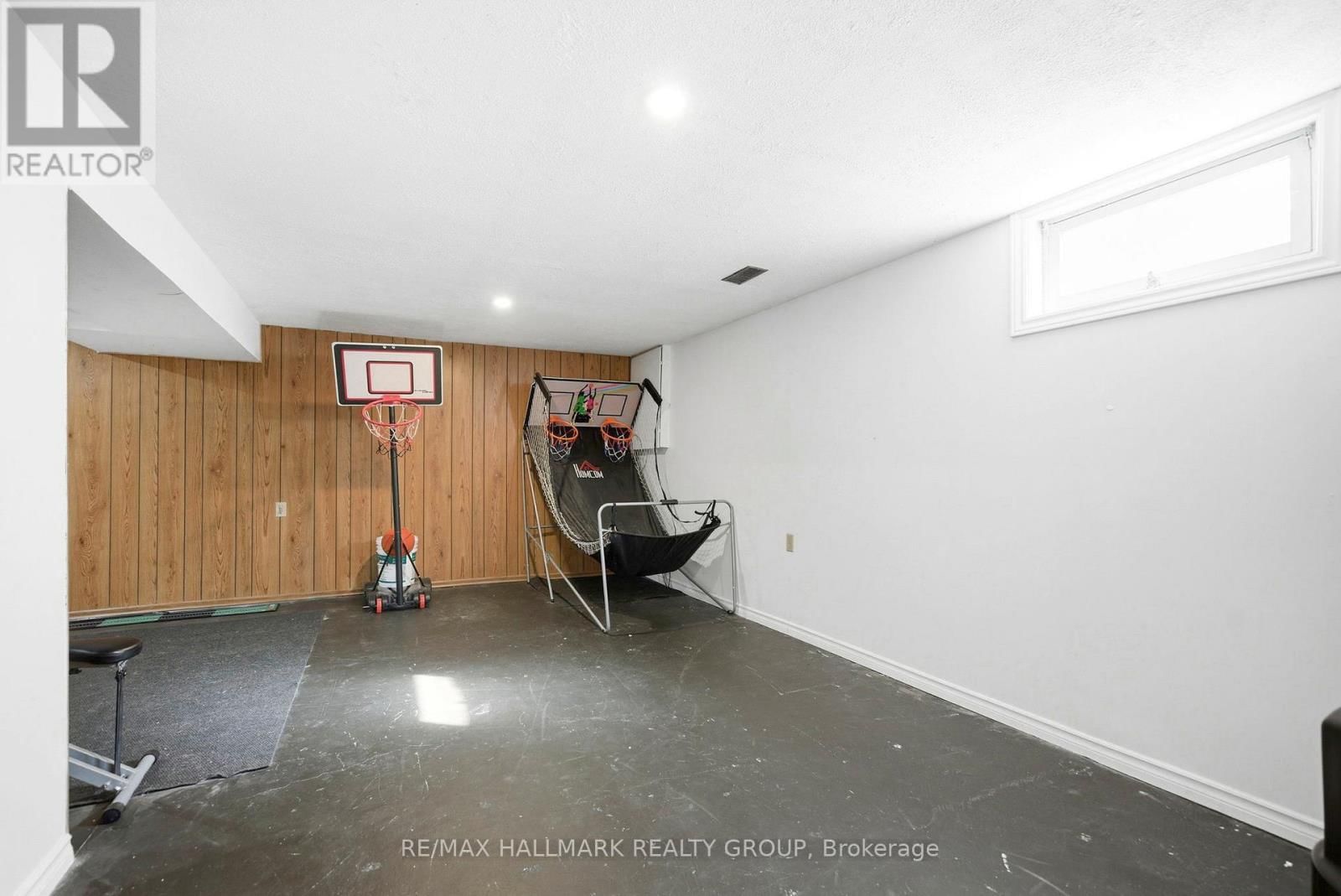 465 JOSEPH STREET Image 25