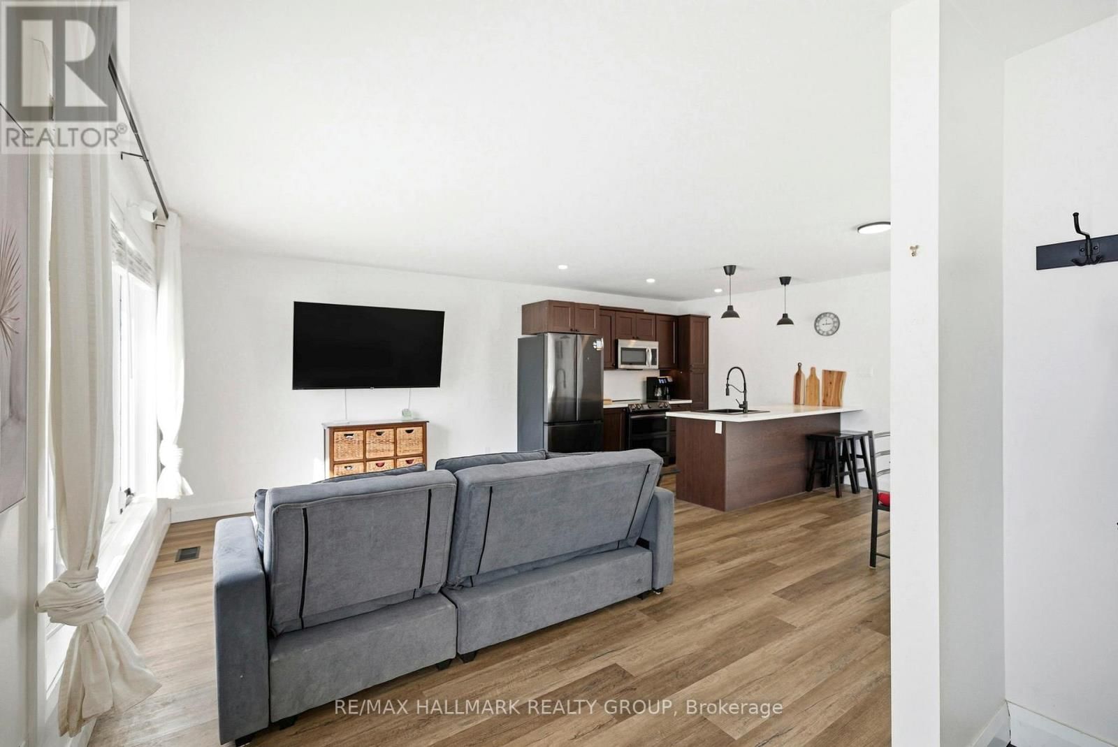 465 JOSEPH STREET Image 6