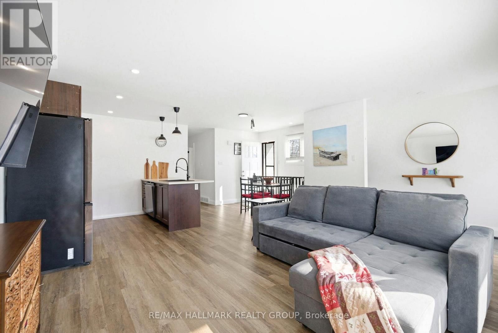 465 JOSEPH STREET Image 8