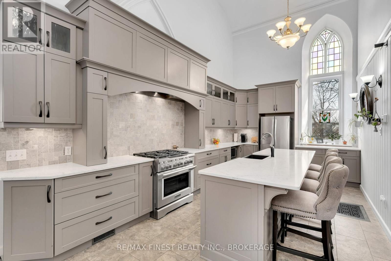 89 FINLAY STREET Image 16